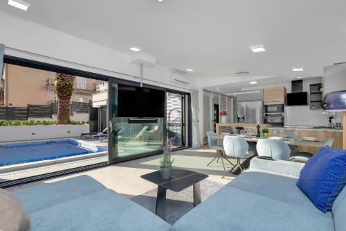 Lulani Pool Apartment
