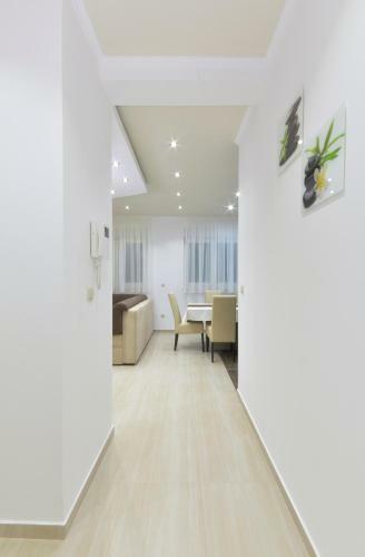 Modern Apartments, Close To The Beach
