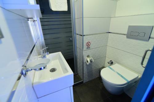 Bed & Breakfast Eleni (L&e) Pansiyon
