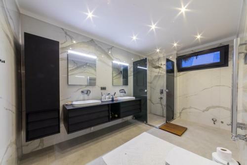 Villa Palmiye Icmeler Daily Weekly Rentals