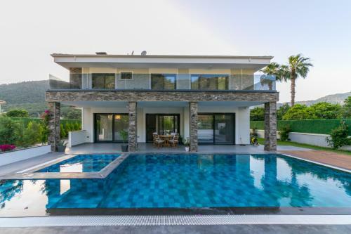 Villa Palmiye Icmeler Daily Weekly Rentals