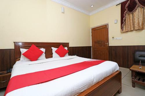 Collection O 30858 Hotel Sp Rooms
