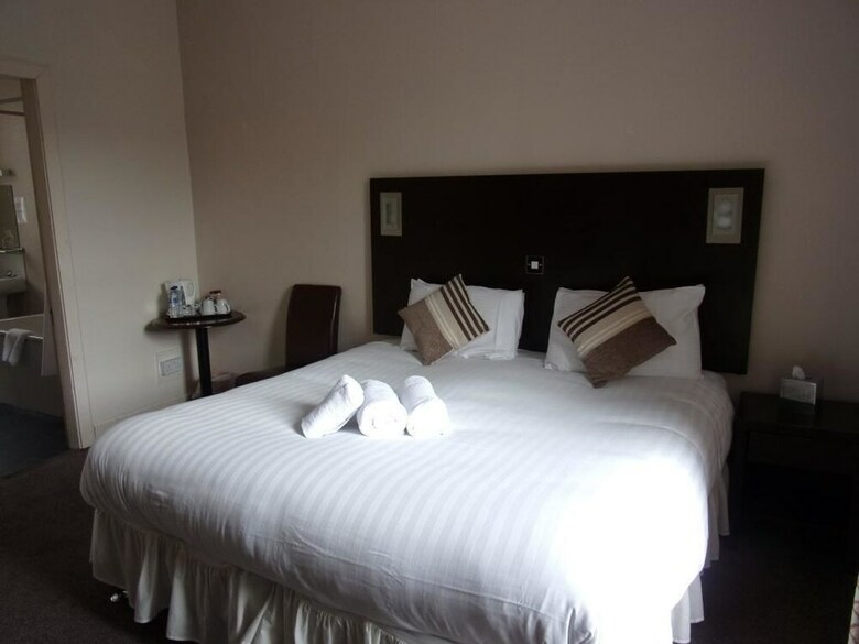 Richmond Arms Hotel