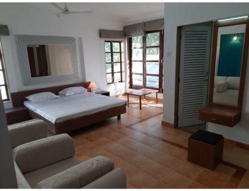 Luxury 4bhk Villa 2 Mins Walk To Beach