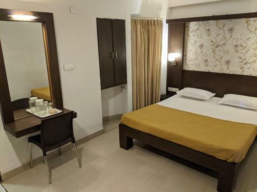 Hotel Aashraya
