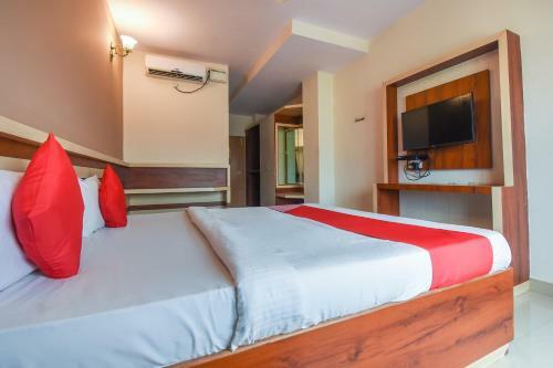 Oyo 9248 Hotel Shrinidhi
