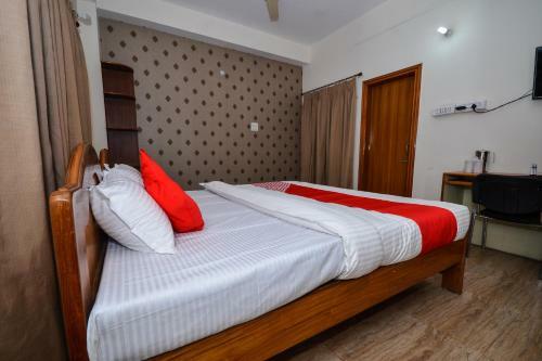 Oyo Flagship 50124 Hotel Jovial Adabari