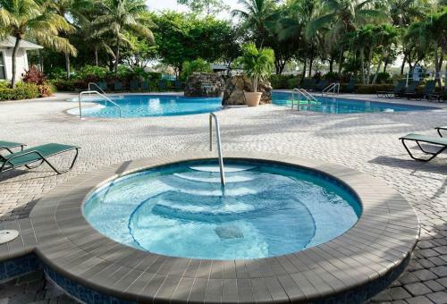 Apartamento Greenlinks Golf View Villa At Lely Resort