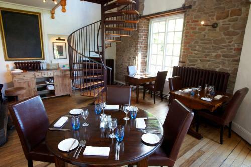 Posada The Newbridge On Usk
