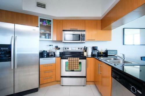 Apartamento 2bed/2bath Bay View Condo With Wrap Around Balcony