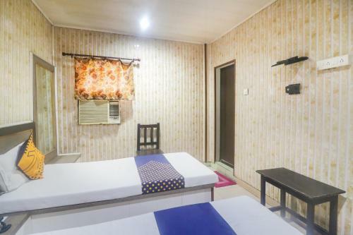 Spot On 60962 Hotel Chandra