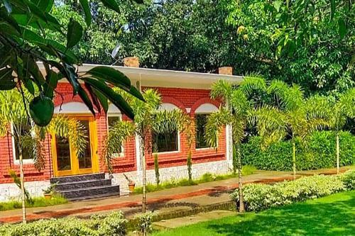 Fabhotel Corbett Green View Garden And Stay