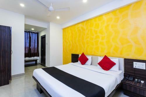 Capital O 5970 Hotel Balaji Central