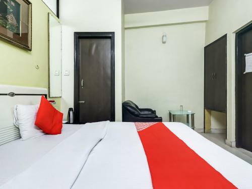 Hotel Oyo 82143 Green Park Sapan
