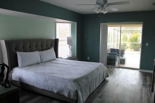 Spacious And Private Pool House, 15 Min To Beach