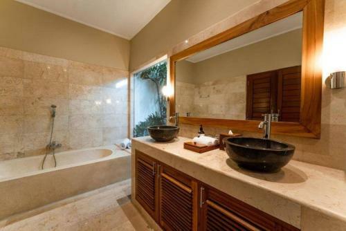 Villa Marcus 3 Bedroom Private Pool Near Beach