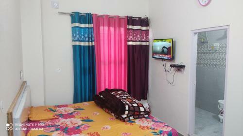 Hostal City Crown Guest House