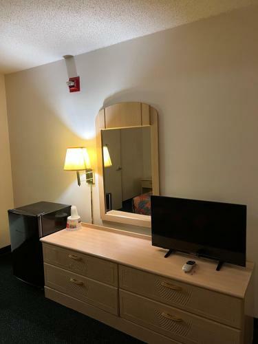 Hotel Garden Inn & Suites