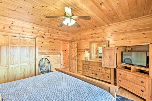 Blue Ridge Cabin Hot Tub, Fire Pit, Mtn Views