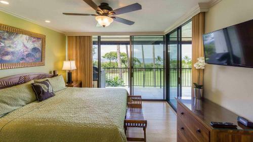 Country Club Villas #208