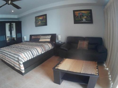 The Residence Floor 7 Room 706