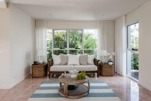Villa Paradise Resort At Kewarra Beach.