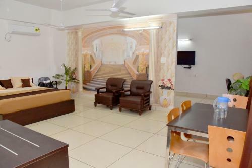 Hotel Avantika Taurus International