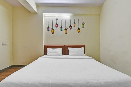 Oyo Flagship 84180 Hotel Ashirwad