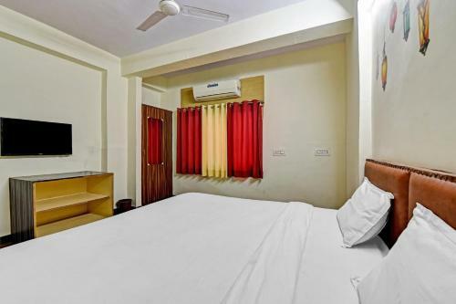 Oyo Flagship 84180 Hotel Ashirwad