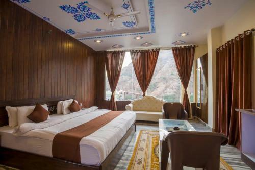 Hotel Badi Garh Palace Resort & Spa