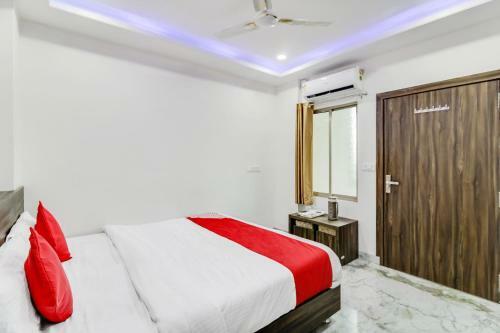 Oyo 48493 Hotel Leela Inn