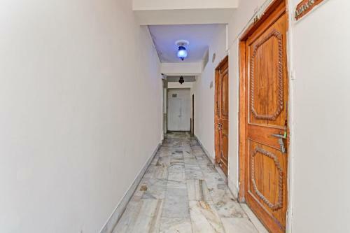 Collection O 85061 Hotel Welcome