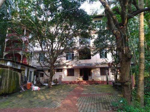 Hostal Shastri Guest House