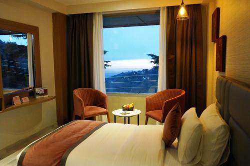 Hotel Surya Mcleod
