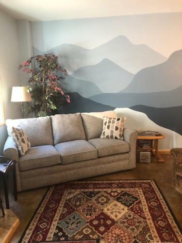 Wooded Heights River Retreat