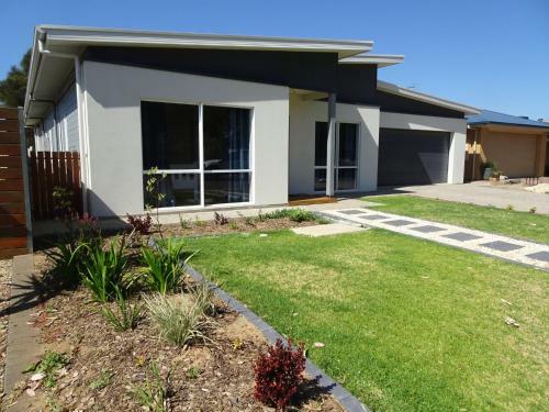 Little Miss Parumba 11 Parumba Drive