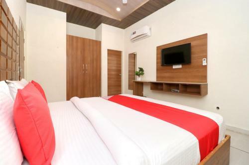 Oyo 28142 Hotel Sharrytel