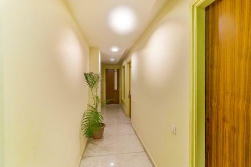 Fabhotel Nido Residency - Fully Vaccinated Staff
