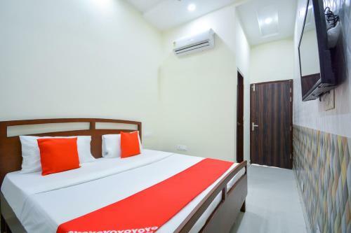 Oyo Flagship 64839 Hotel Sunshine