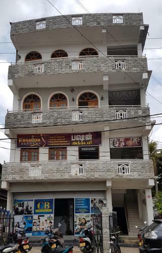 Hostal Geesh Residence -rooms In Jaffna