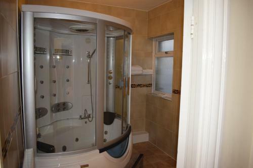 Hotel Coastal Park Accommodation & Grill