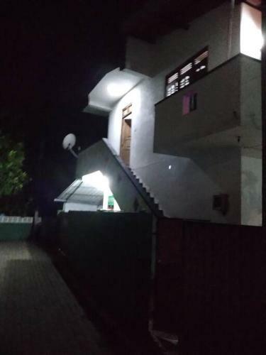 Apartamento Suren Guest House- Entire Villa