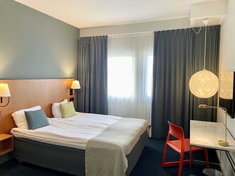 Hotel Quality Globe