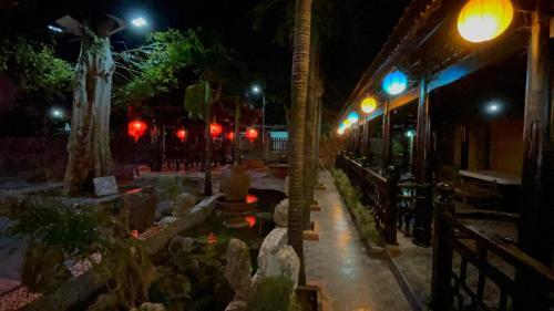 Villa Nh� C? Di�n S?n (Dien Son Ancient House)