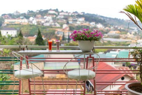 S�c Con Homestay & Coffee