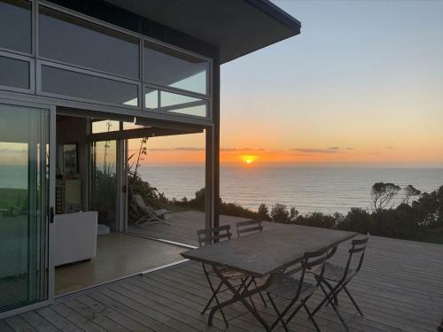 180� Seaviews, Superior Coastal Cottage