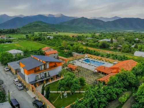 Vineyard Hotel & Winery