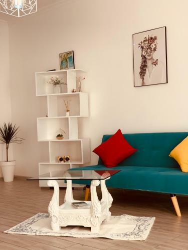 Tekatuka?s Sweet Apartment ?life ?happiness