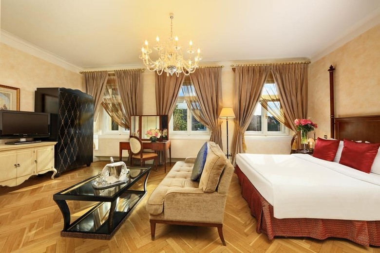 Mamaison Suite Hotel Pachtuv Palace Prague