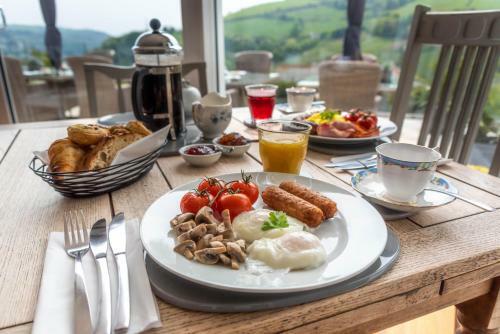 Bed & Breakfast The Dartmouth Boutique B &b